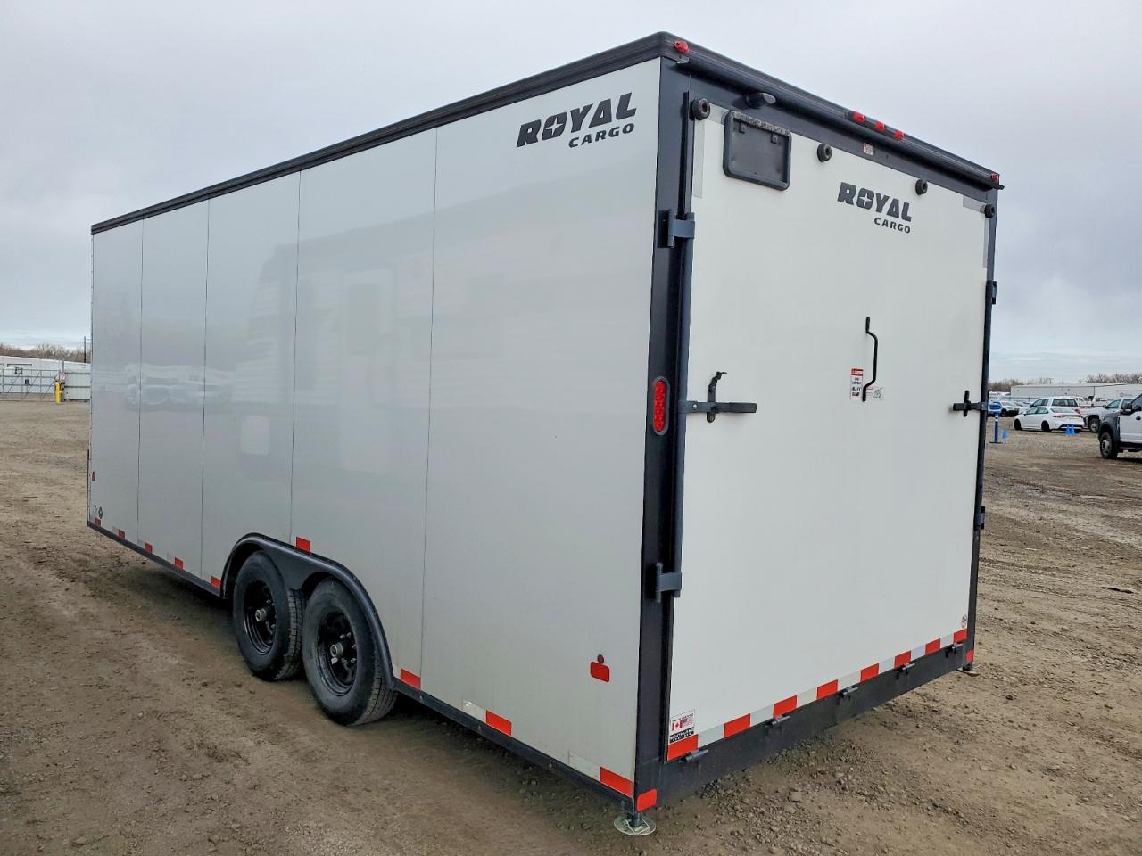 2026 ROYAL CARGO LARCT52-822V-86 ENCLOSED CARGO TRAILER VIN 2SFPK4312T1136292 photo 3