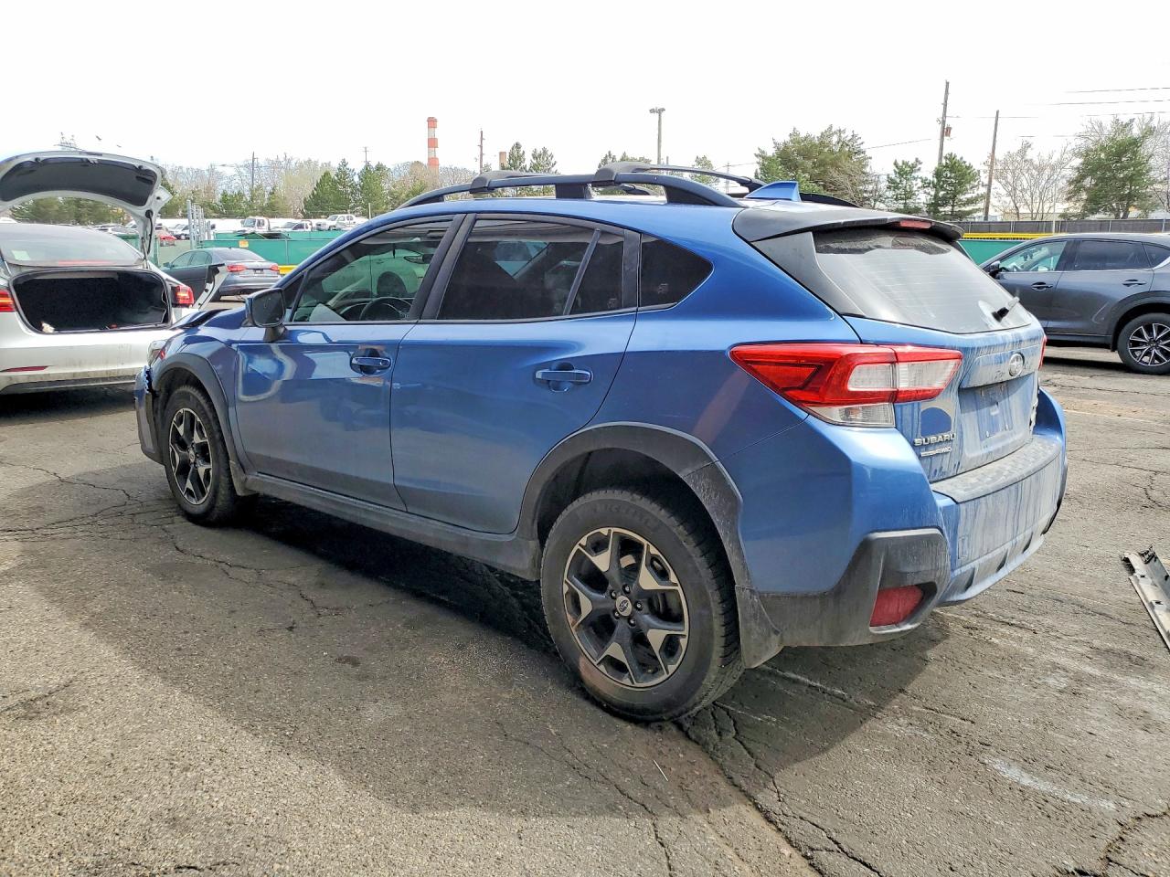 2018 Subaru Crosstrek VIN JF2GTADC2JH262915 photo 2