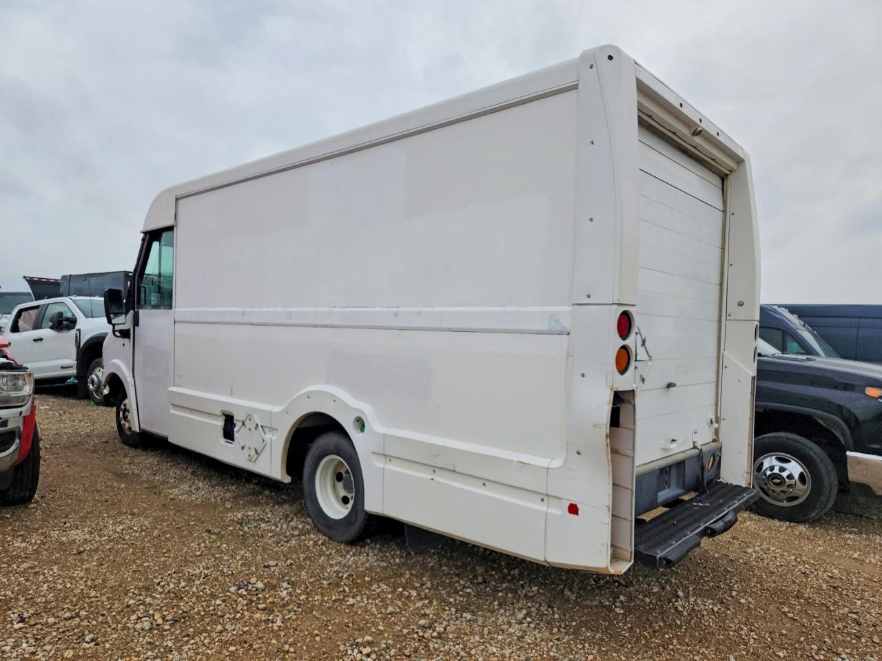 2012 ISUZU Npr VIN JALB4T171C7W00515 photo 2