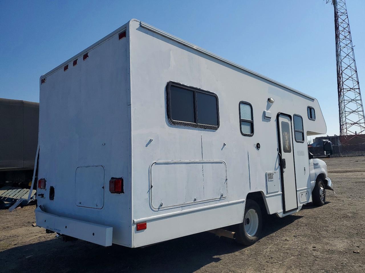 2021 WINNEBAGO All models VIN 1FDWE3FNXMDC11295 photo 4