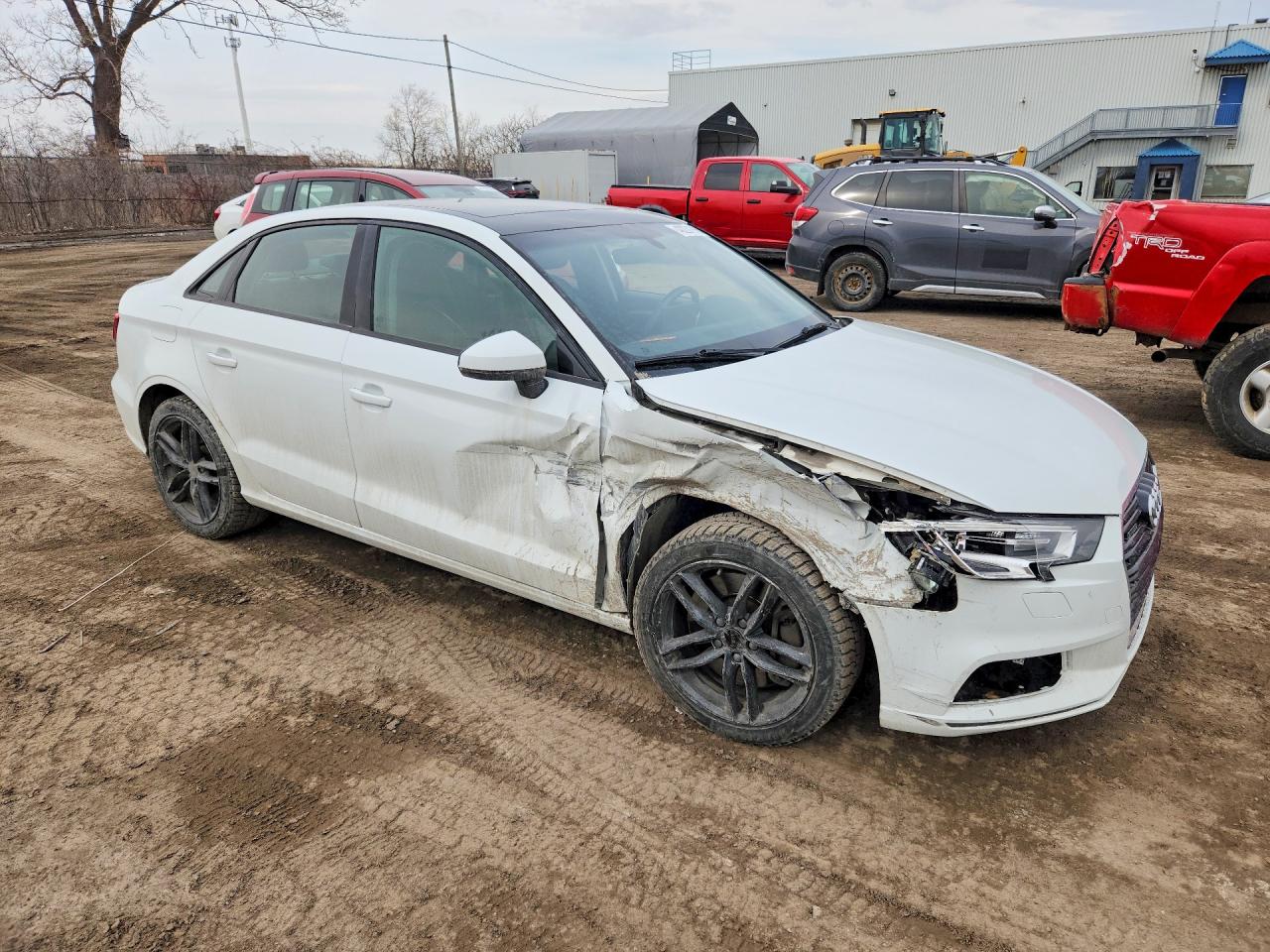 2019 Audi A3 VIN WAUBEGFF1KA083186 photo 4