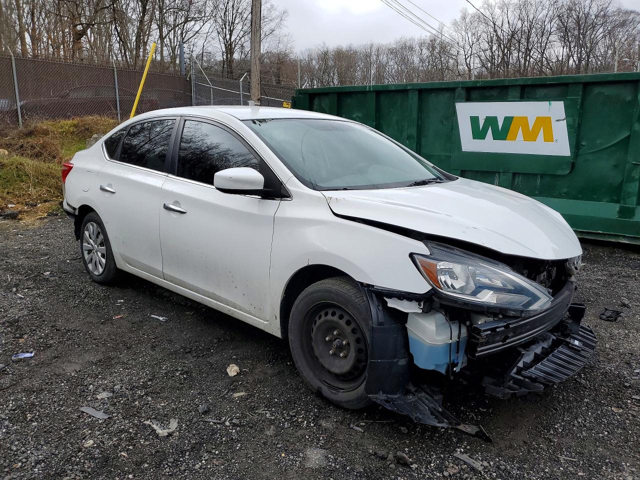 2018 Nissan Sentra VIN 3N1AB7AP2JY326136 photo 4