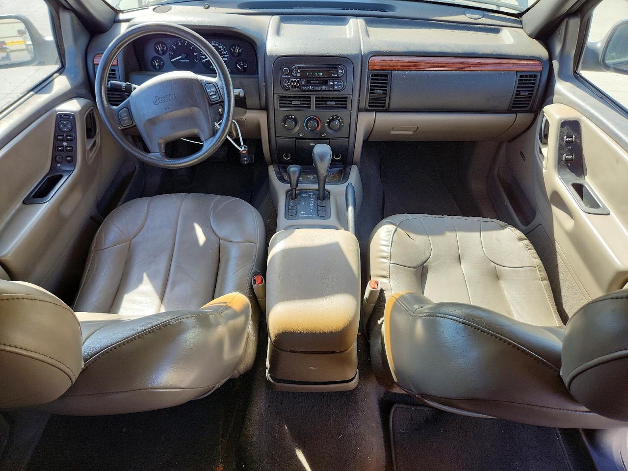 1999 Jeep Cherokee VIN 1J4GW58N6XC739919 photo 8