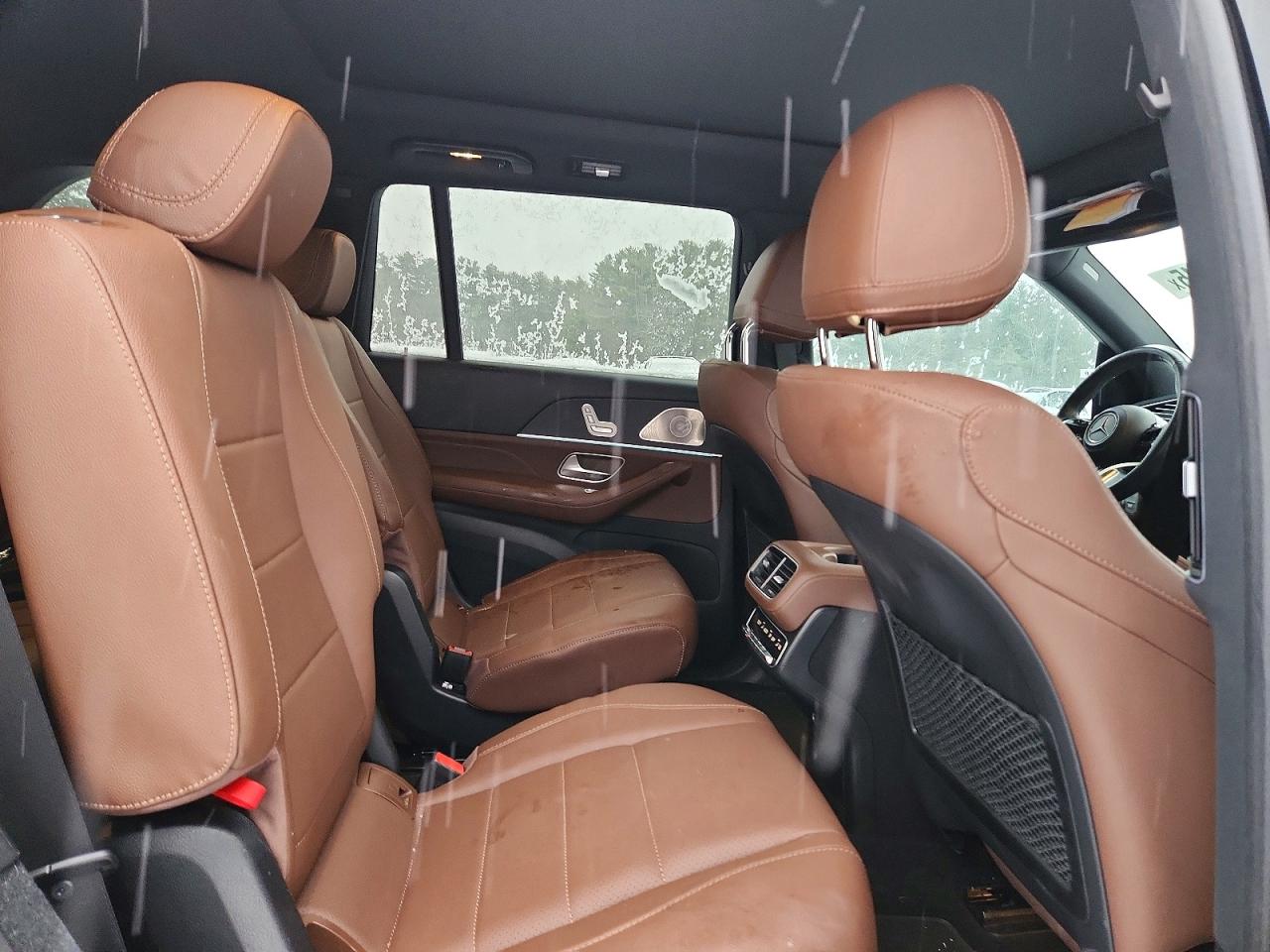 2024 Mercedes-Benz Gls VIN 4JGFF5KE7RB086080 photo 11