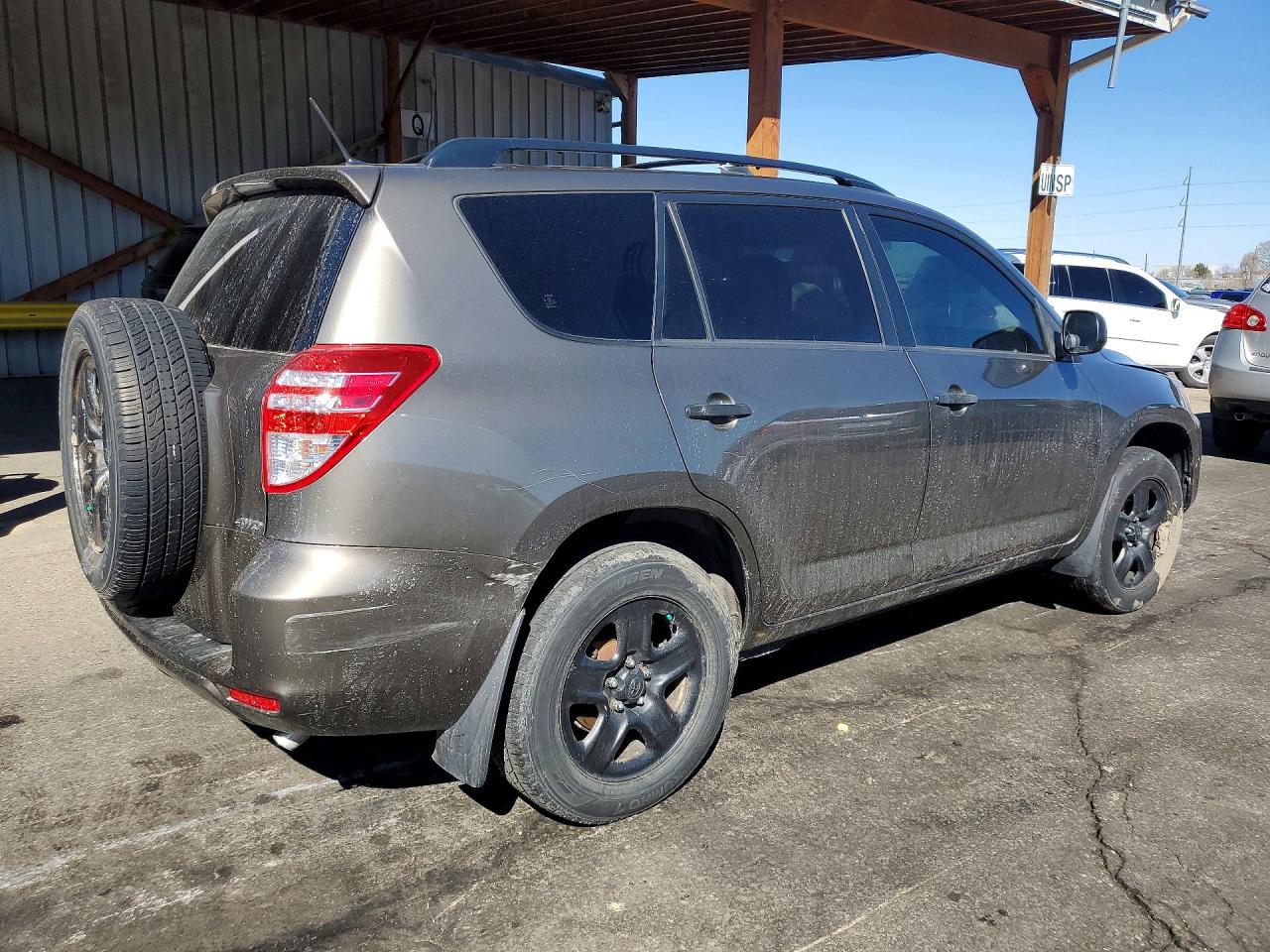 2011 Toyota Rav4 base VIN JTMBF4DV8B5049117 photo 3