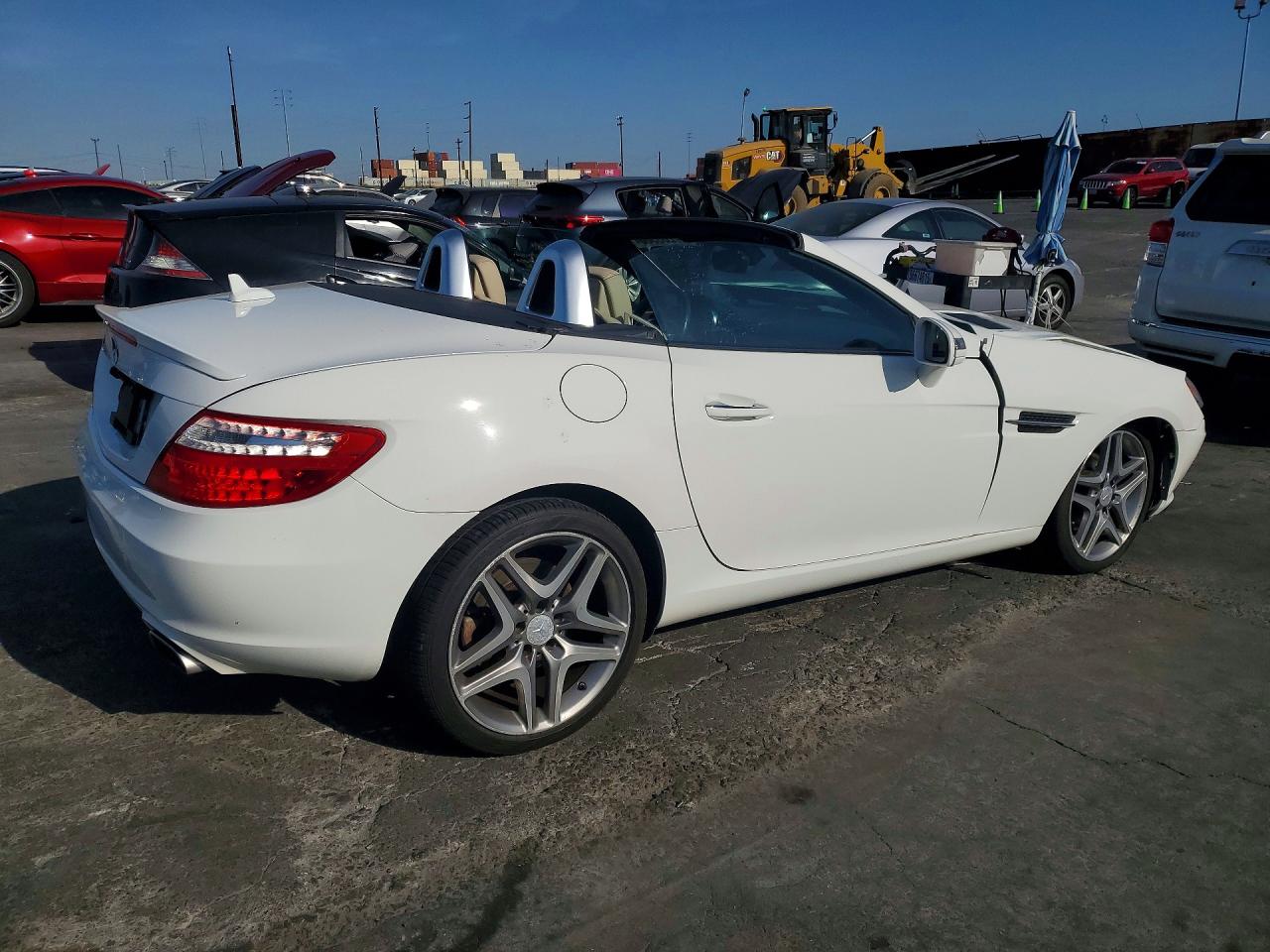 2015 Mercedes-Benz Slk-class VIN WDDPK4HA6FF097441 photo 3