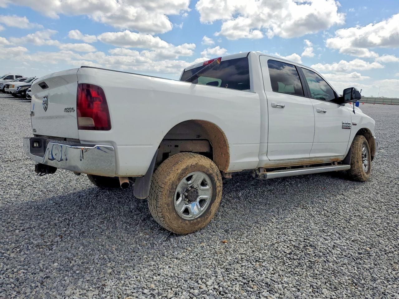 2017 Ram 2500 VIN 3C6UR5DJ6HG741050 photo 3
