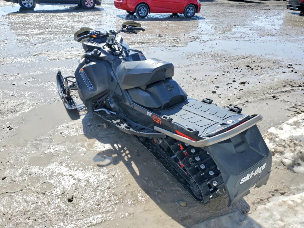 2022 SKID 900 tur VIN 2BPSDZNAXNV000580 photo 3