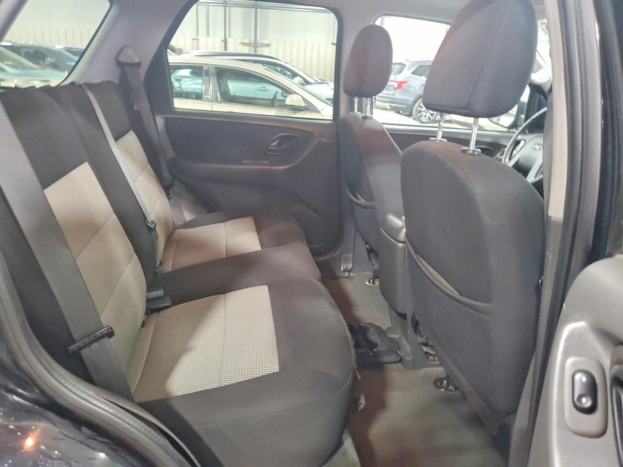 2007 Ford Escape VIN 1FMYU93157KA14986 photo 11