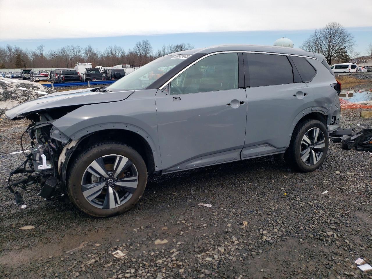 2024 Nissan Rogue VIN 5N1BT3CB5RC728032 photo 1
