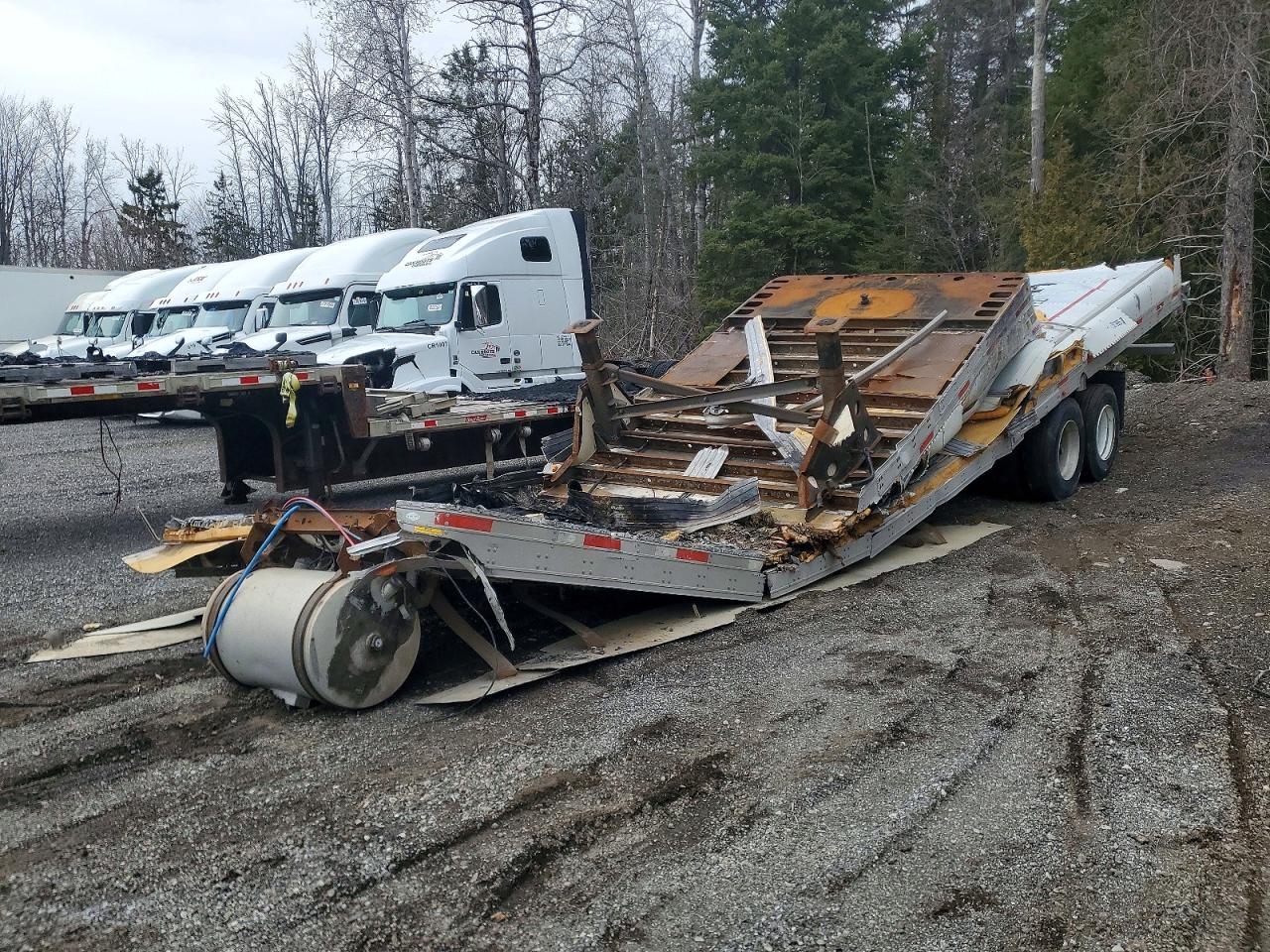 2012 UTILITY Trailer VIN 1UYVS2534CM452403 photo 2
