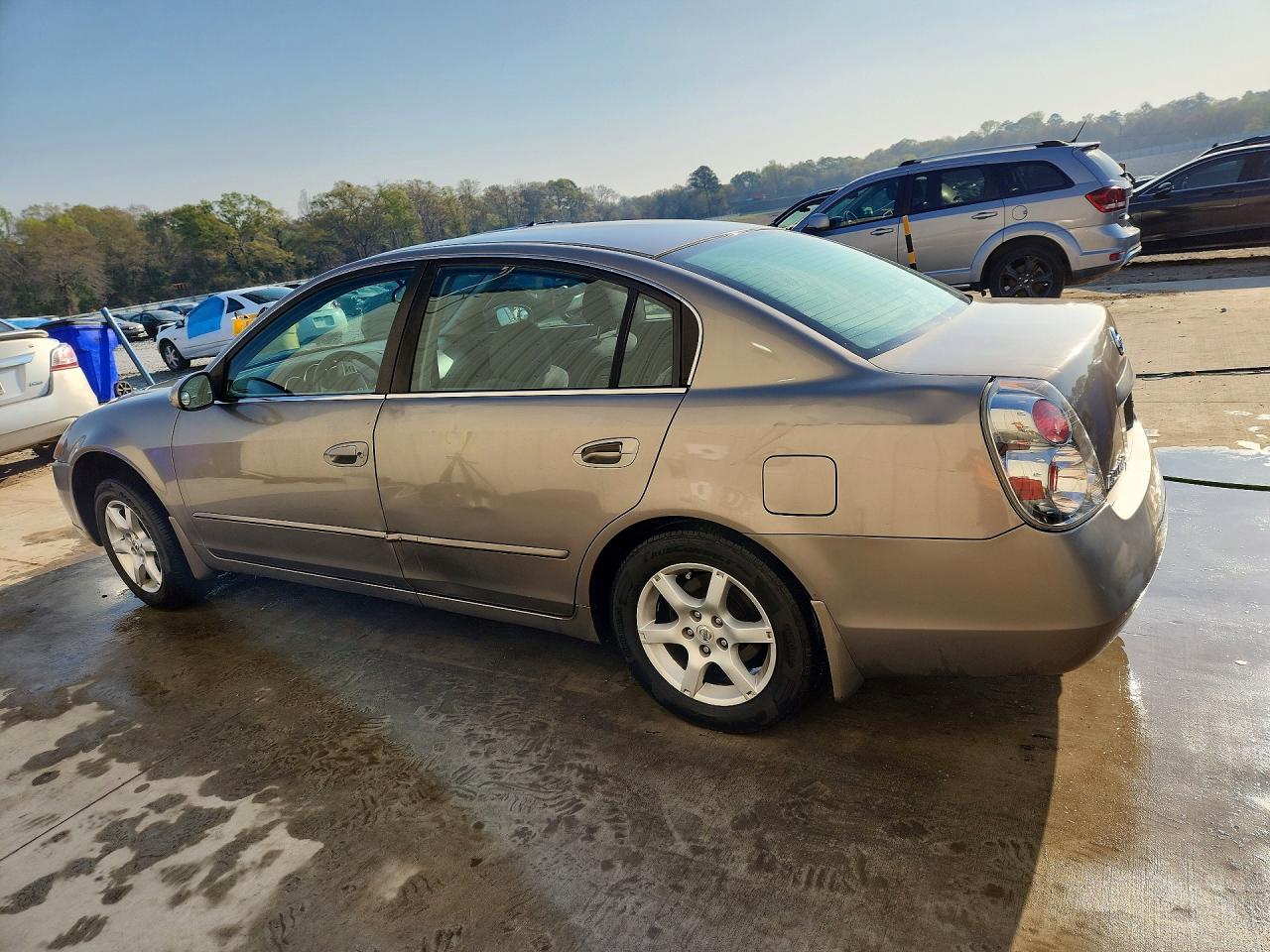 2005 Nissan Altima VIN 1N4AL11D55C124182 photo 2