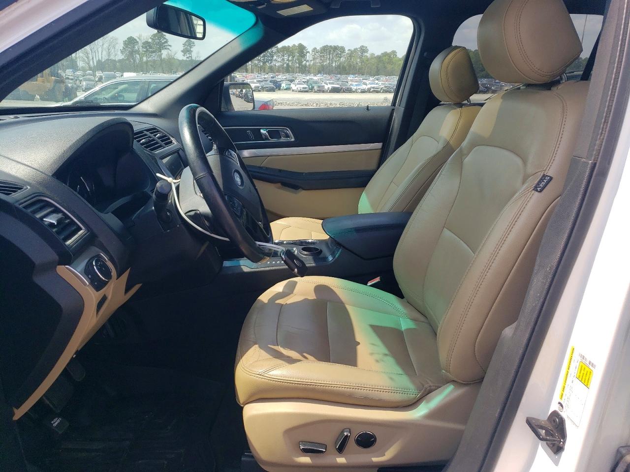 2017 Ford Explorer VIN 1FM5K7D89HGB27272 photo 7