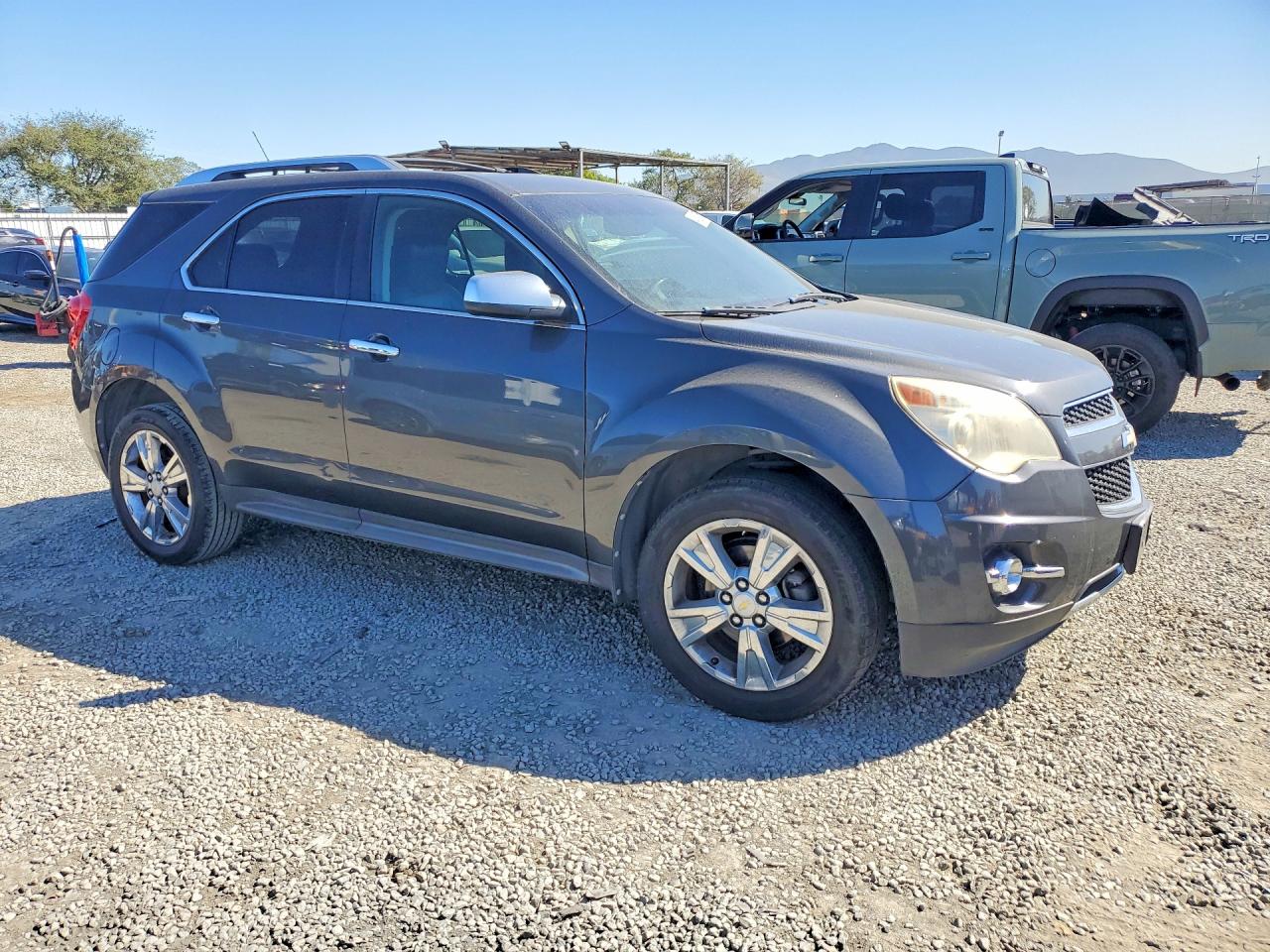 2010 Chevrolet Equinox VIN 2CNFLFEYXA6285300 photo 4