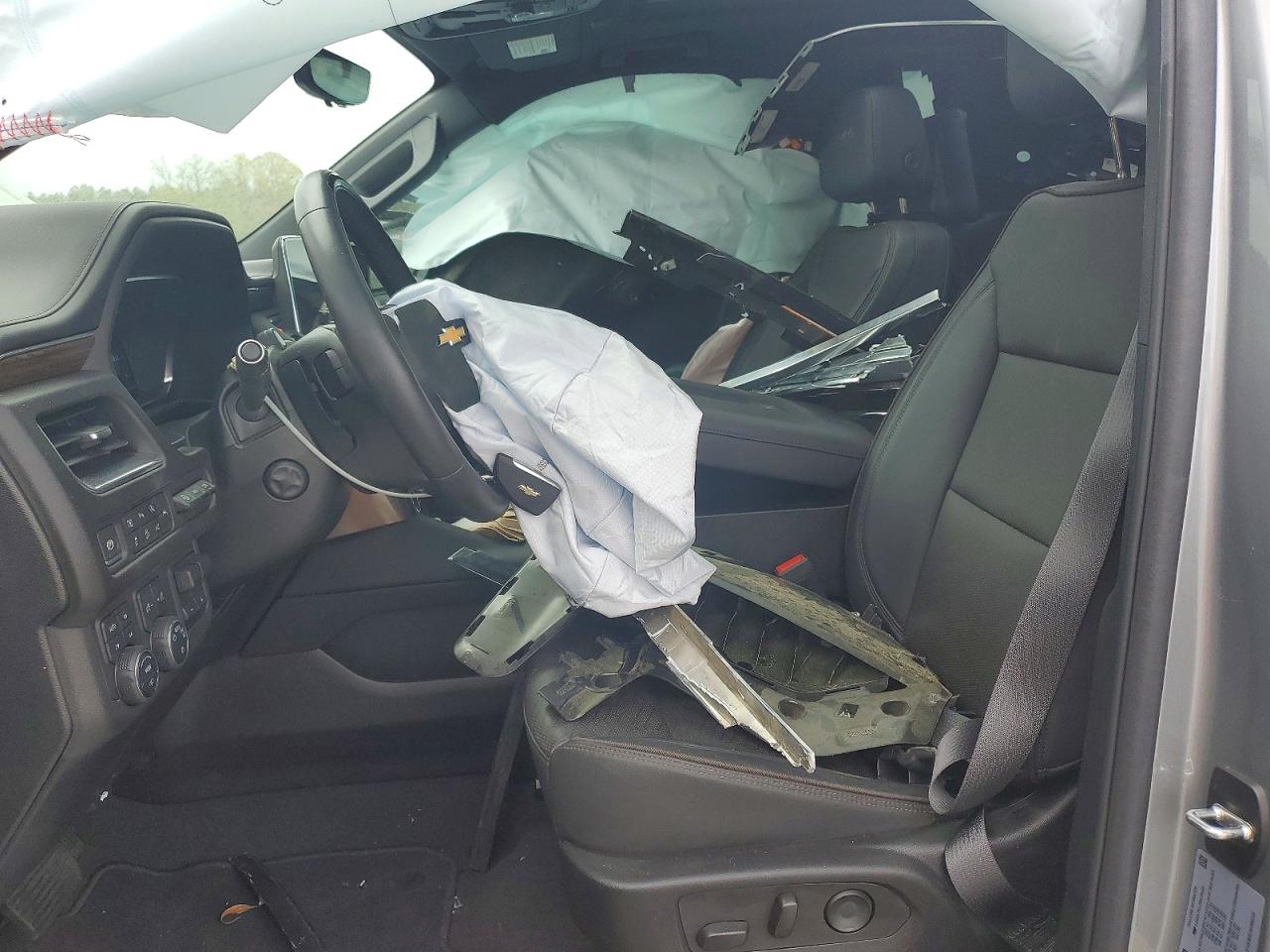 2024 Chevrolet Tahoe VIN 1GNSKTKL2RR195322 photo 7