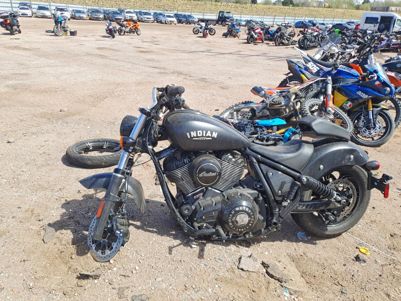 2024 Indian Motorcycle VIN 56KDMDBH5R3015101 photo 3