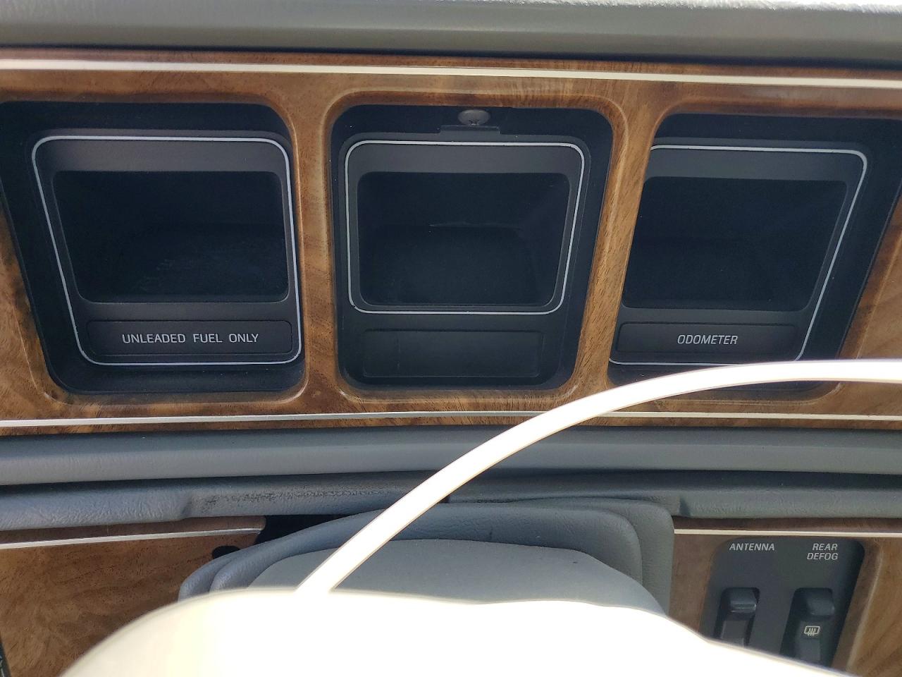 1986 LINCOLN Mark serie VIN 1LNBP98F5GY614549 photo 9
