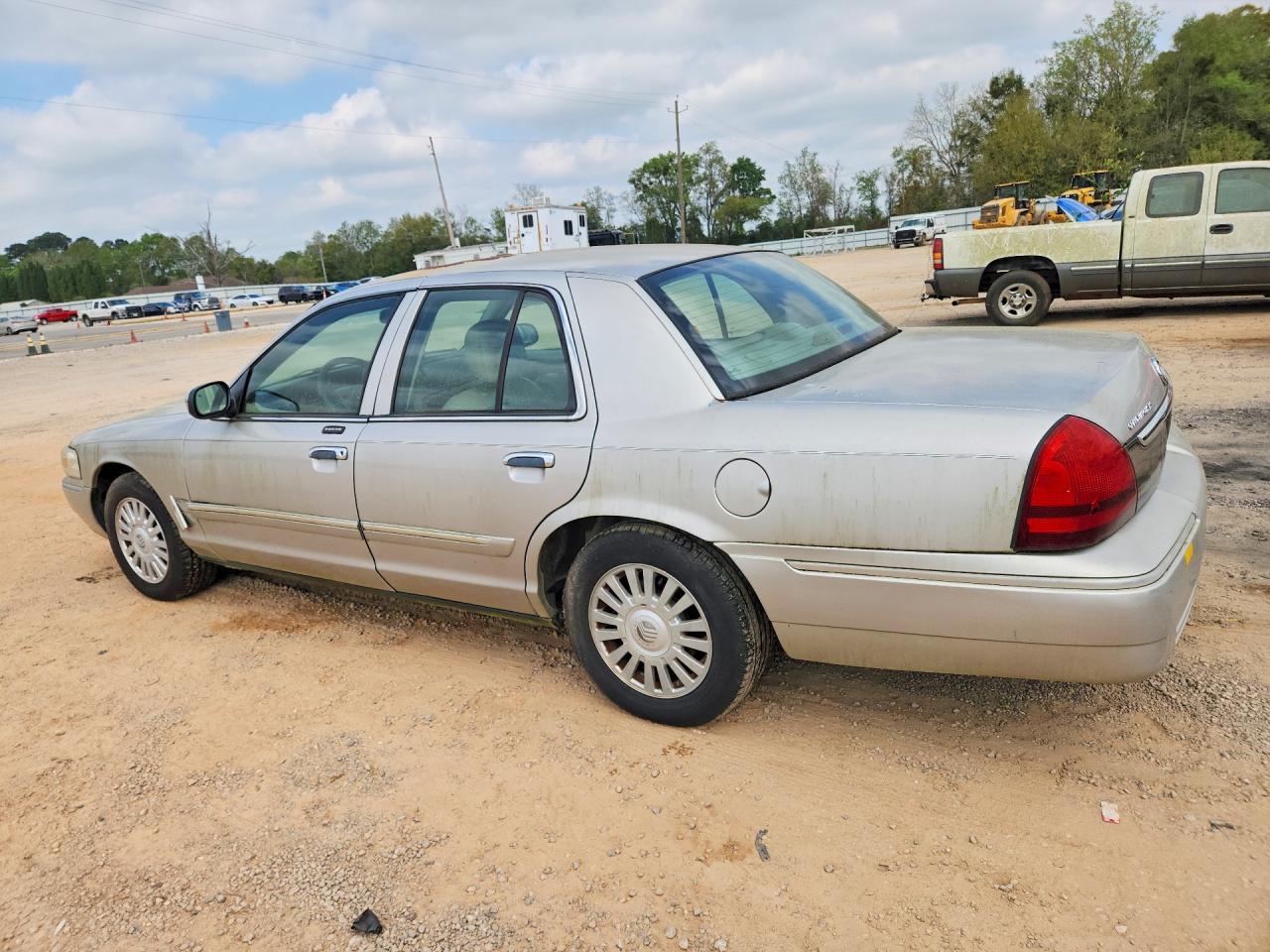 2008 Mercury Grmarquis VIN 2MEFM75V08X612108 photo 2