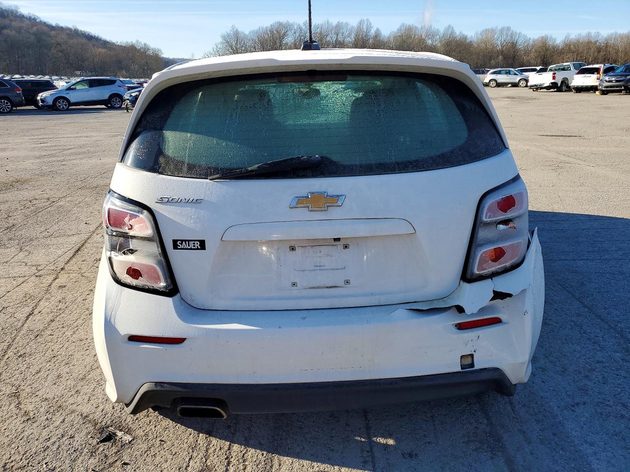 2017 Chev Sonic VIN 1G1JG6SG8H4170567 photo 6