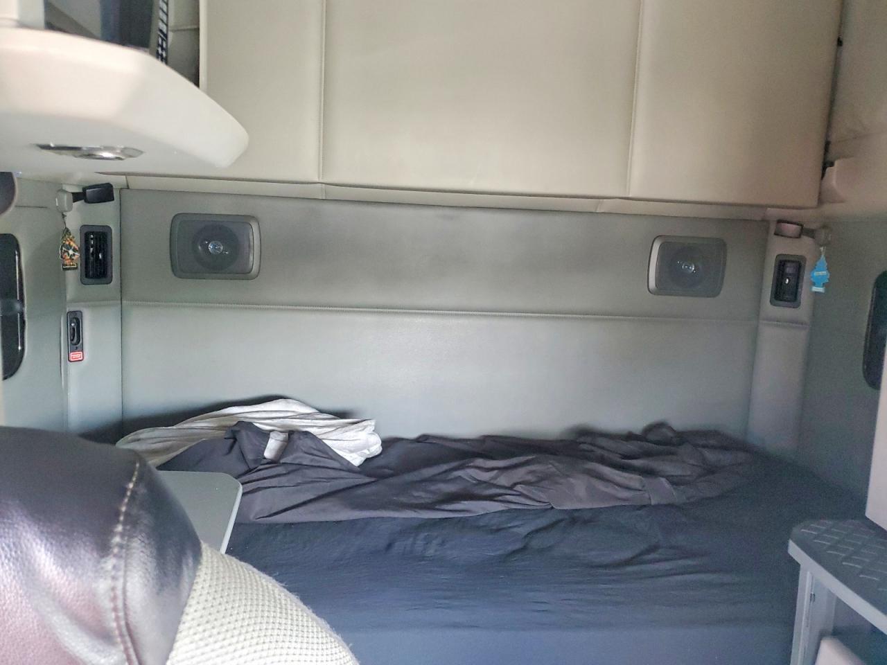2020 KENWORTH All other VIN 1XKYDP9XXLJ311146 photo 6