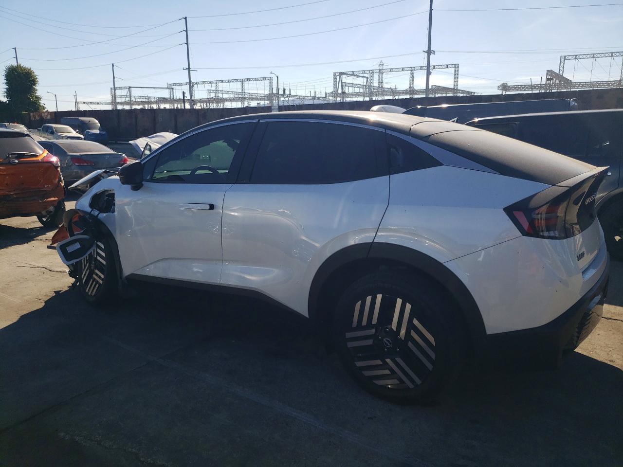2026 Nissan Leaf VIN JN1AZ2CA3TM300870 photo 2