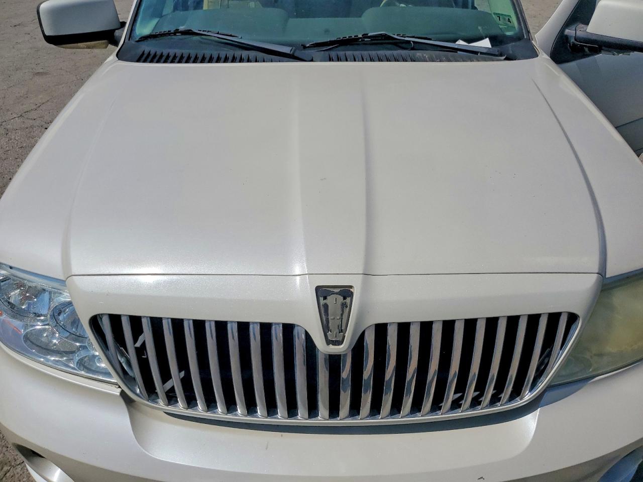 2004 LINCOLN Navigator VIN 5LMFU27R34LJ37915 photo 12