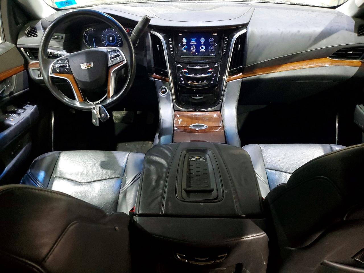 2016 Cadillac Escalade VIN 1GYS4HKJ2GR141377 photo 8