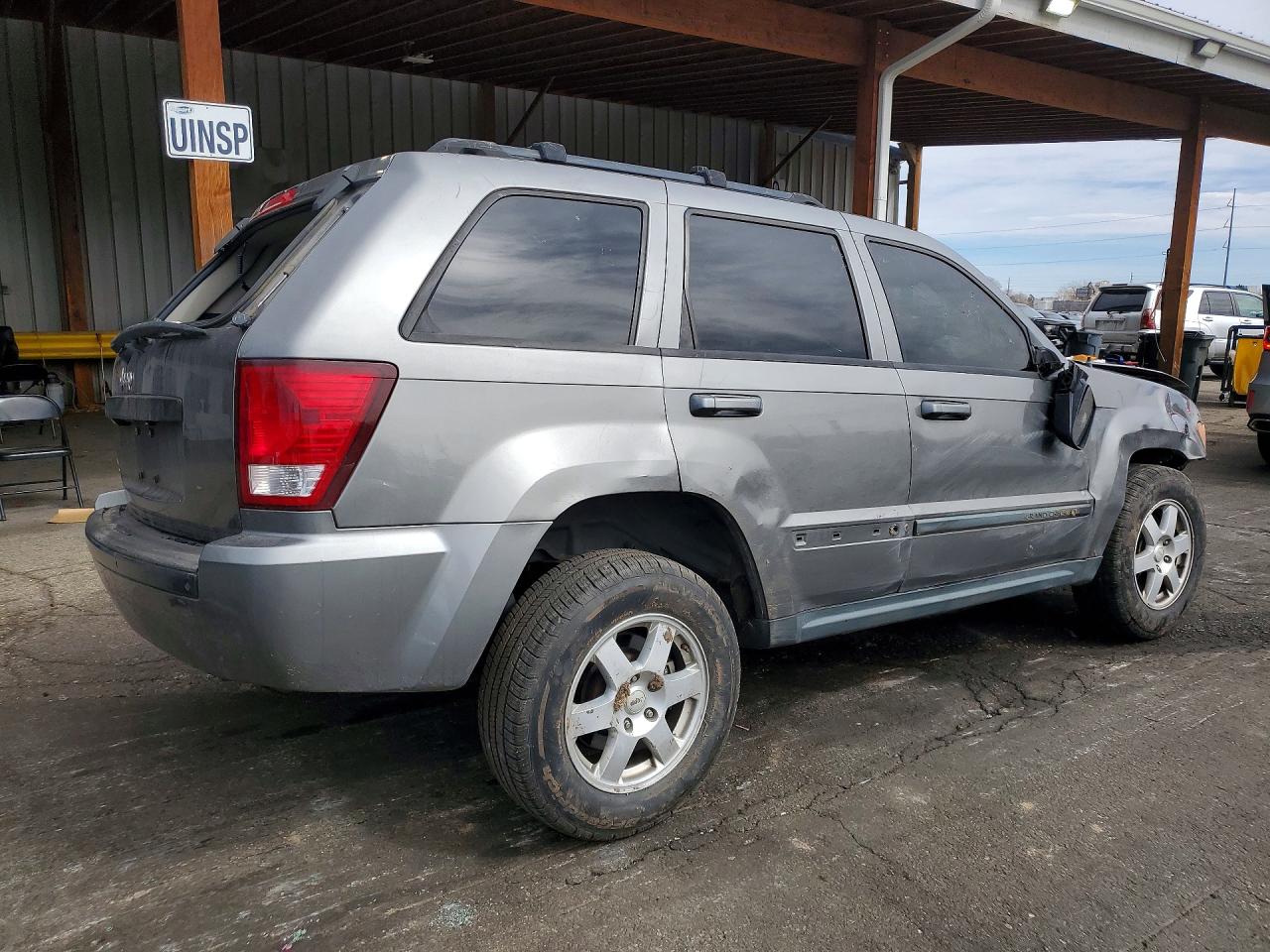 2008 Jeep Cherokee VIN 1J8GR48K08C136374 photo 3