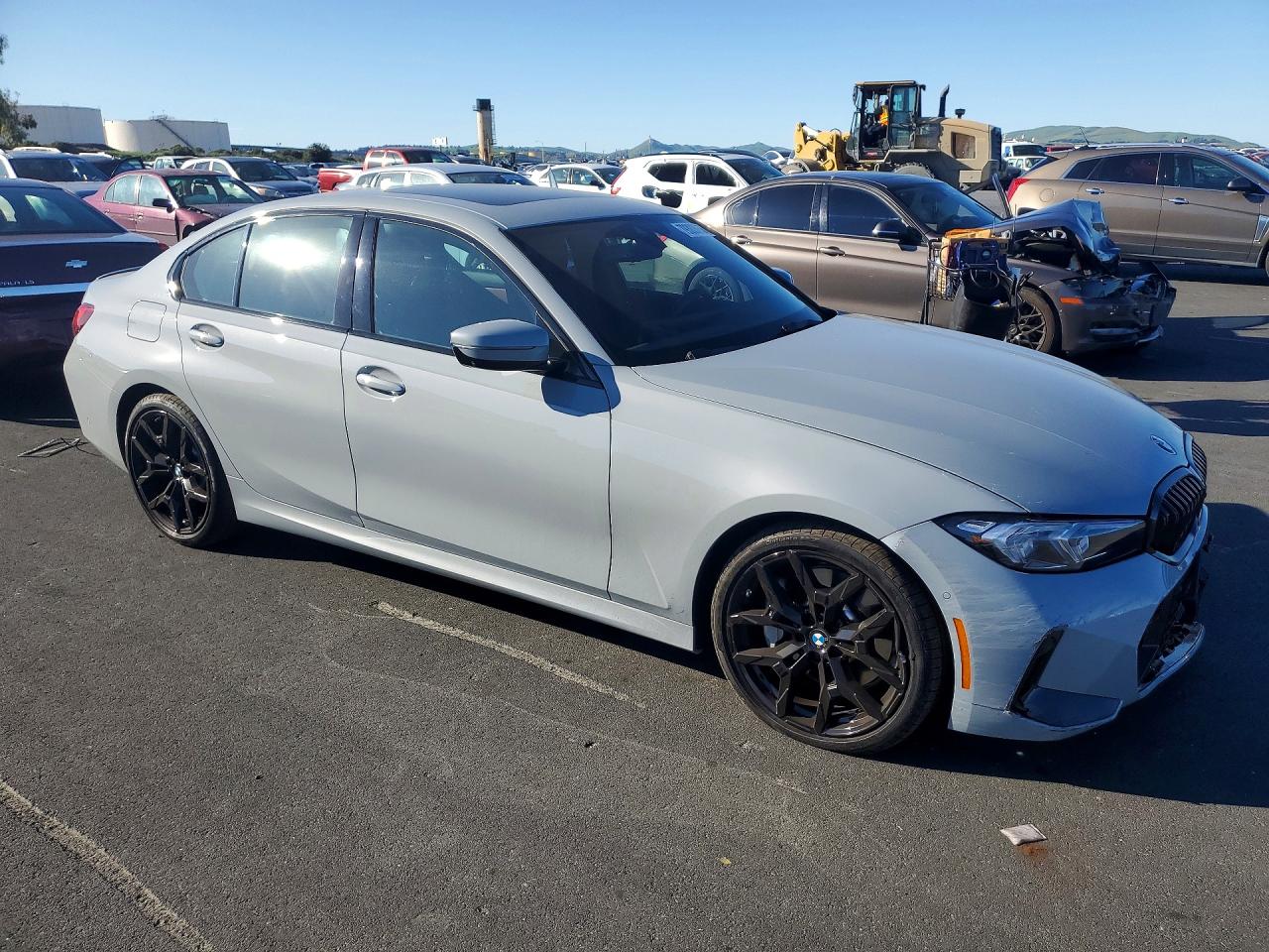 2026 BMW 3 series VIN 3MW69CW05T8F93306 photo 4