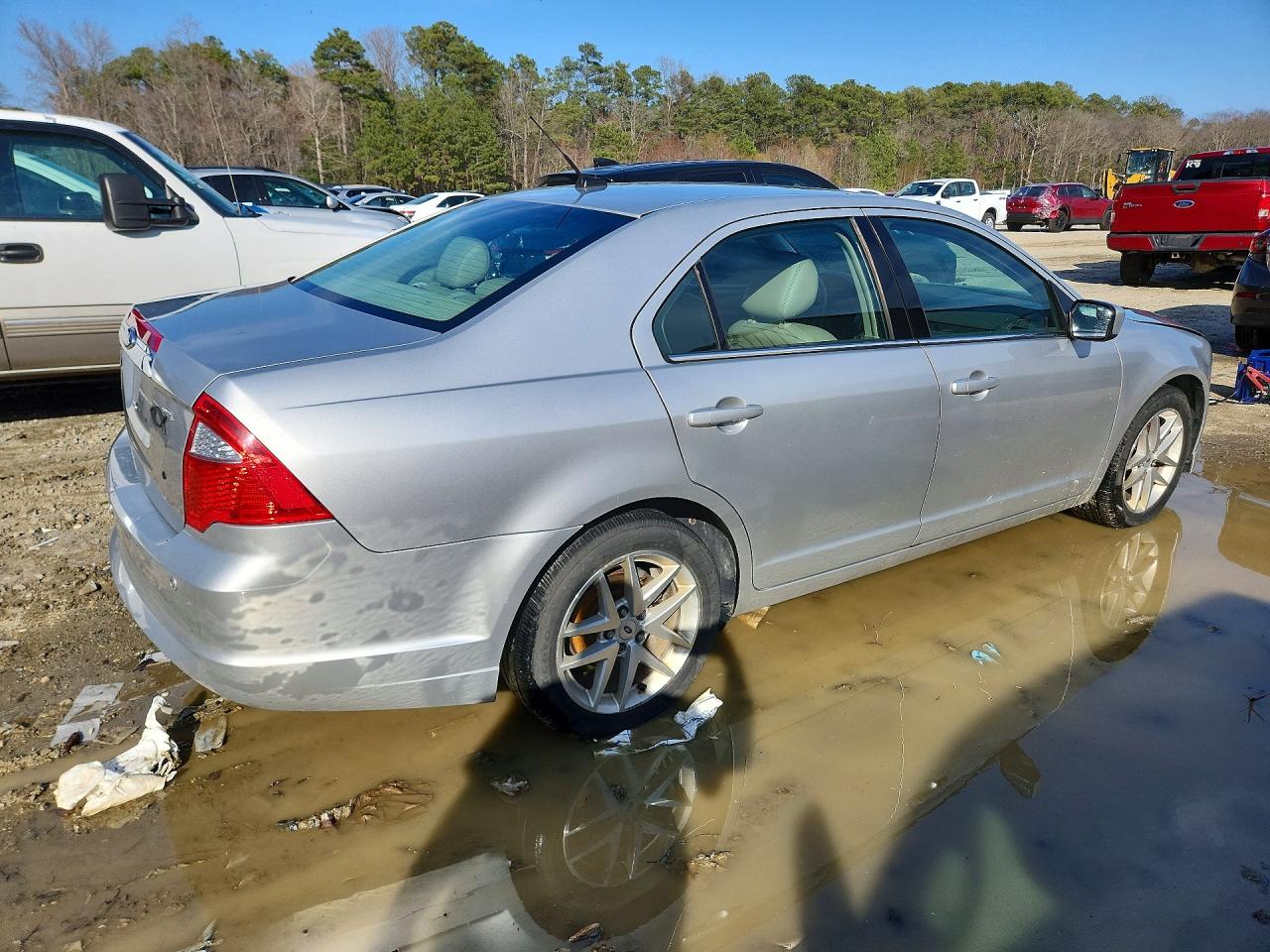 2011 Ford All models VIN 3FAHP0JA1BR315128 photo 3