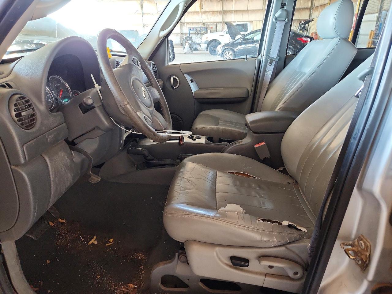 2007 Jeep Liberty VIN 1J4GL58K77W713312 photo 7