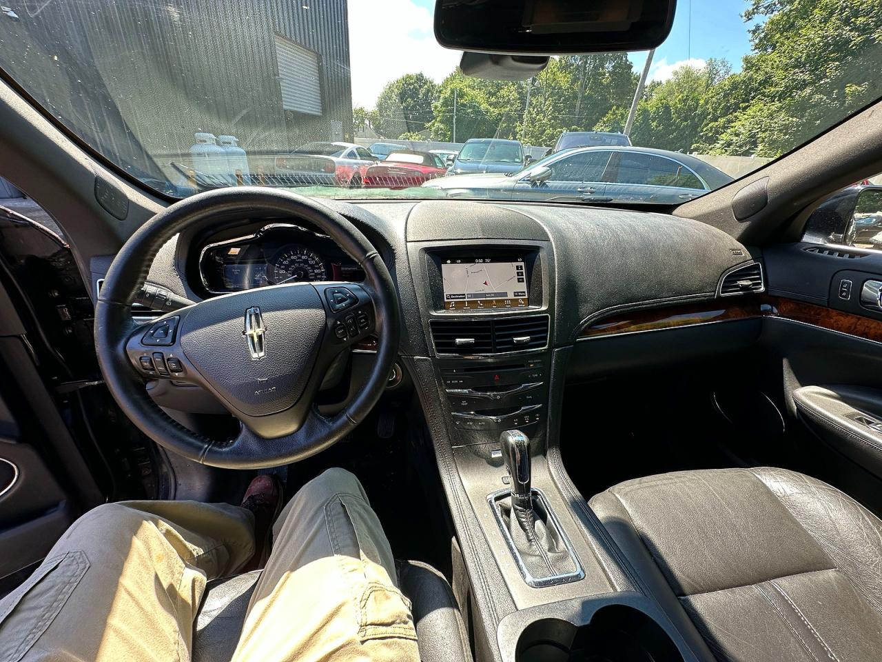 2017 Lincoln Mkt VIN 2LMHJ5NK3HBL01668 photo 9