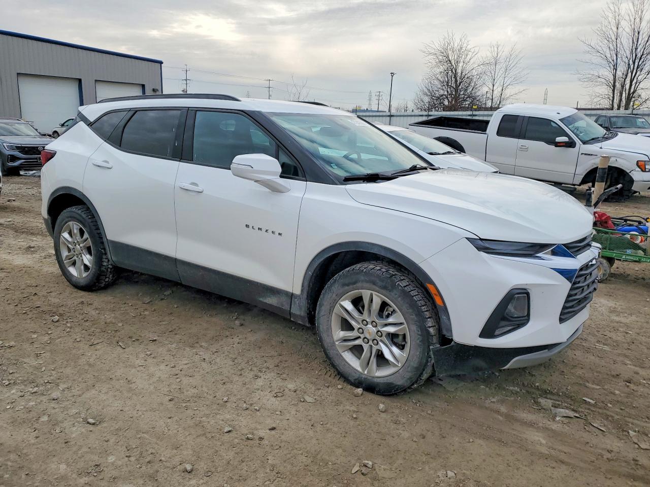 2022 Chevrolet Blazer VIN 3GNKBHR44NS219137 photo 4