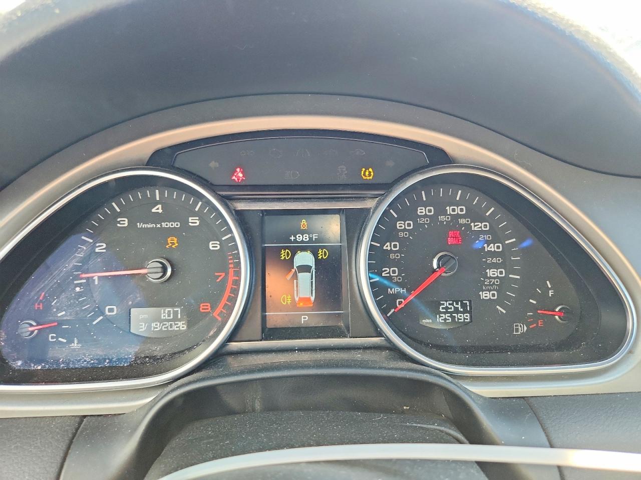 2014 Audi Q7 VIN WA1DGAFE8ED016740 photo 9