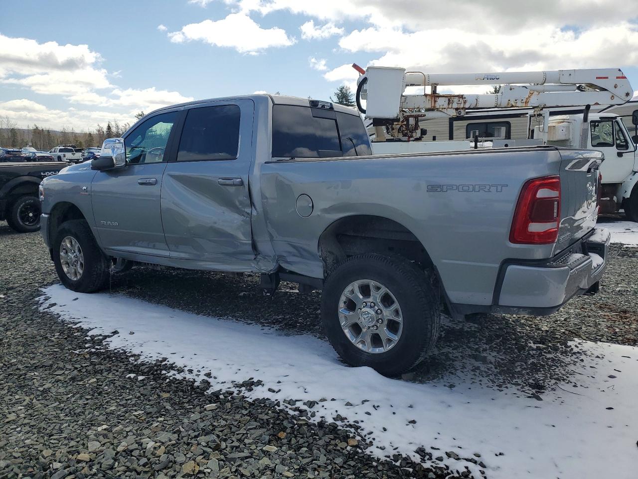 2023 RAM 2500 VIN 3C6UR5FL7PG527035 photo 2
