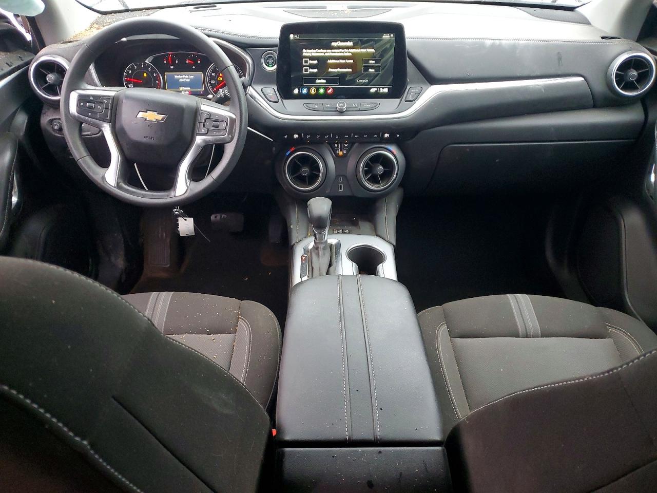 2024 Blazer VIN 3GNKBCR46RS185663 photo 8