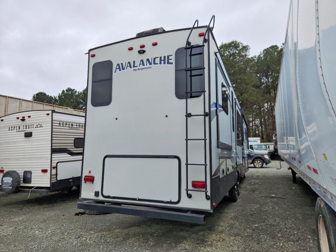 2019 KEYSTONE Avalanche VIN 4YDF3762XKE760037 photo 4