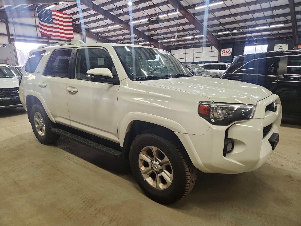 2016 Toyota 4runner VIN JTEBU5JR4G5388396 photo 4
