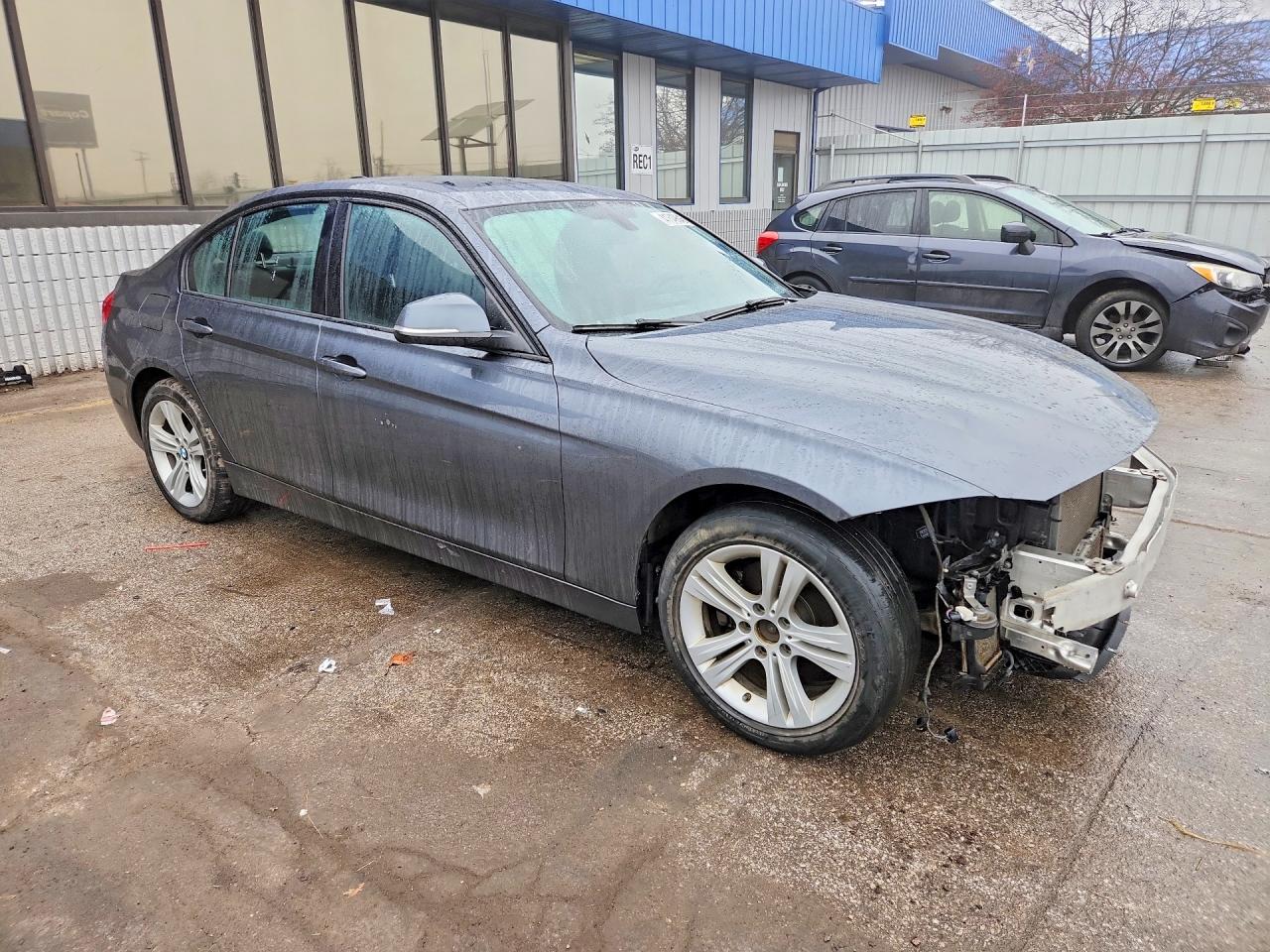 2016 BMW 3 series VIN WBA8E3C52GK501383 photo 4