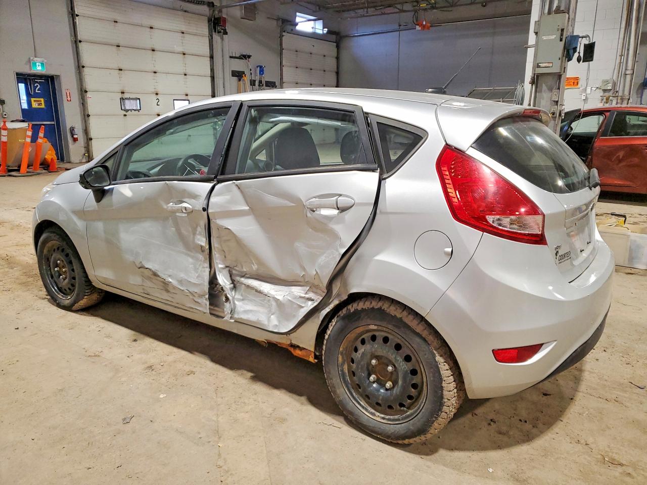 2013 Ford Fiesta VIN 3FADP4EJ7DM135099 photo 2
