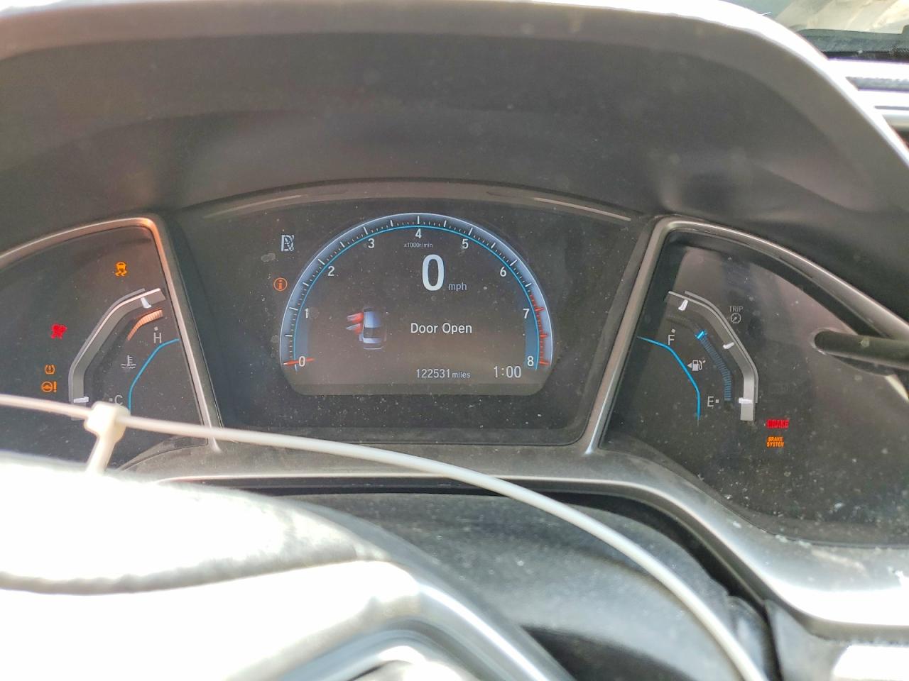 2018 Honda Civic VIN 19XFC2F74JE208120 photo 9