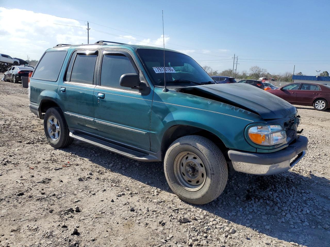 1998 Ford Explorer VIN 1FMZU32X7WZC14586 photo 4