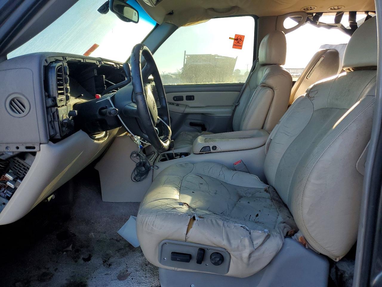 2002 Chevrolet Suburban VIN 1GNGK26U52R253917 photo 7