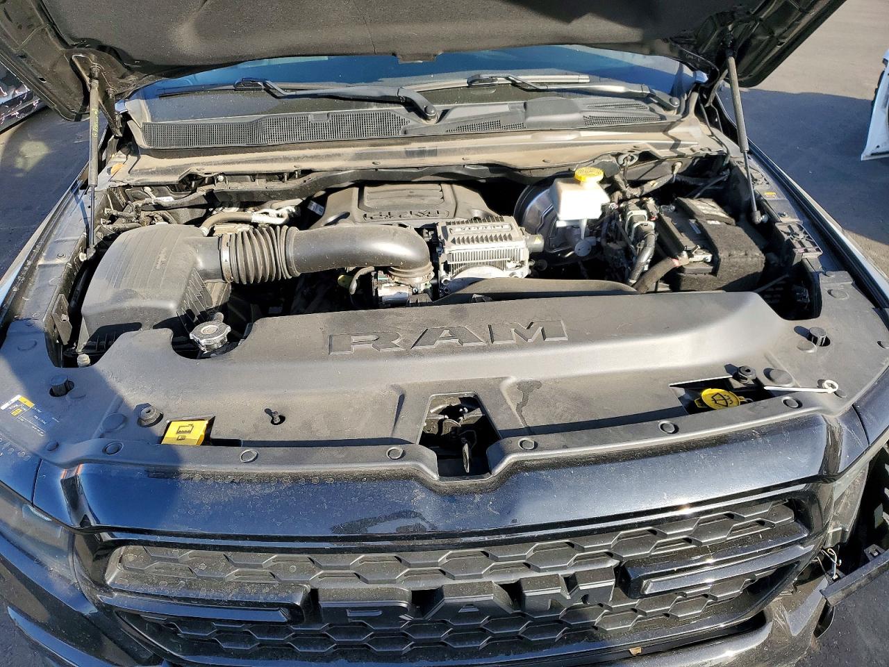 2023 Dodge 1500 VIN 1C6RREBT9PN516234 photo 11