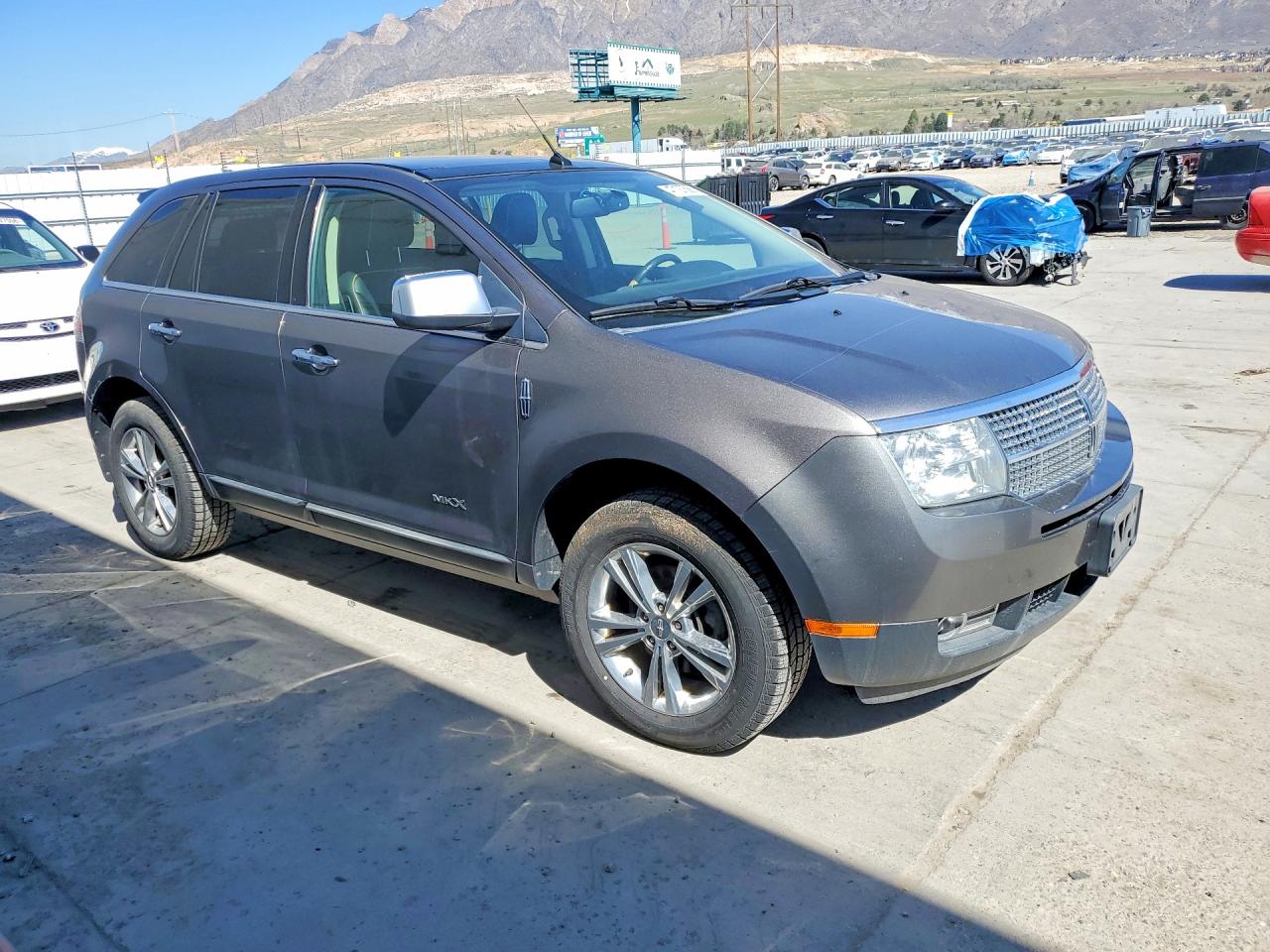 2010 LINCOLN Mkx VIN 2LMDJ8JC2ABJ21604 photo 4