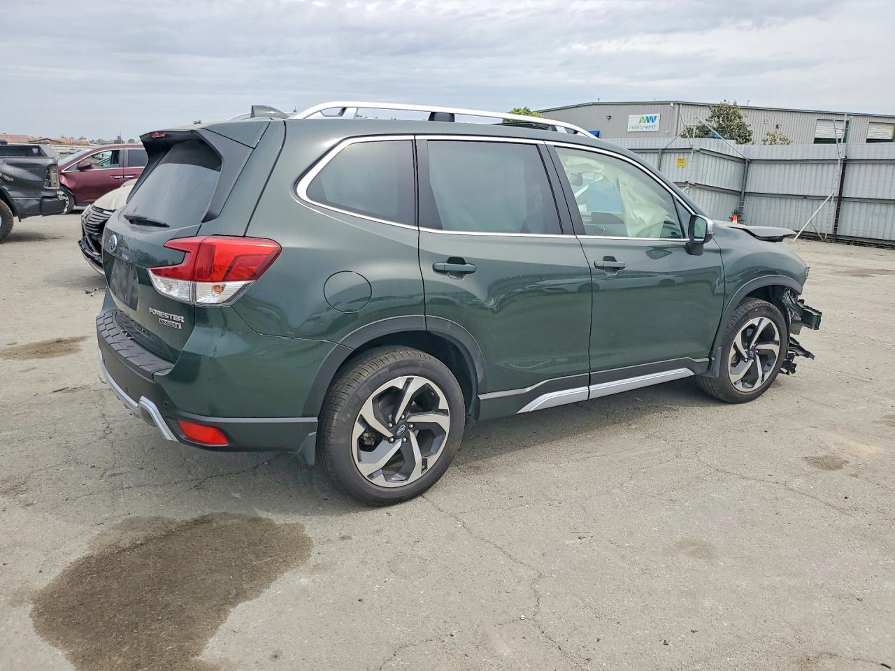 2023 Subaru Forester VIN JF2SKARC9PH416034 photo 3