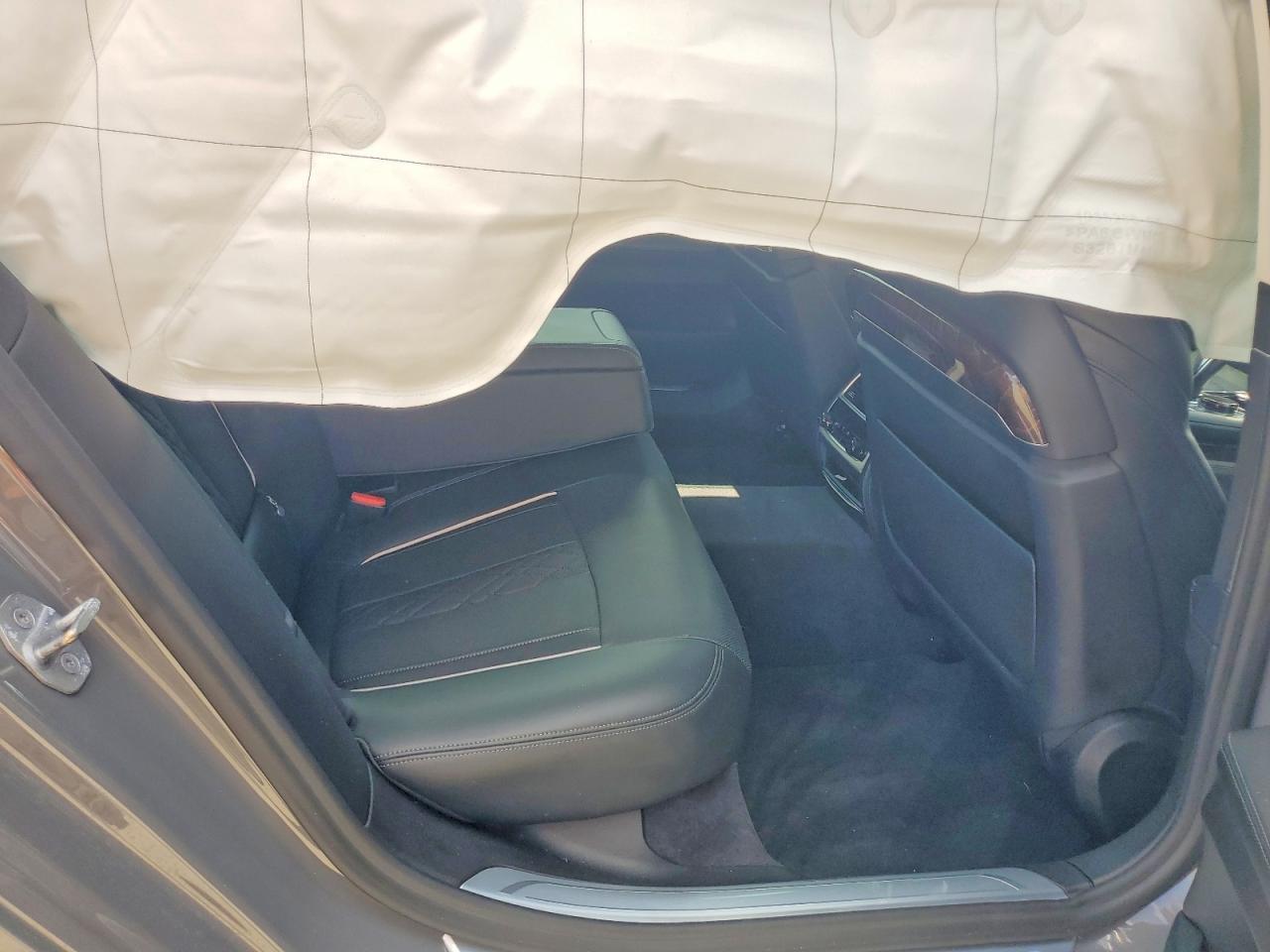 2020 BMW 7 series VIN WBA7T2C0XLCD75734 photo 10