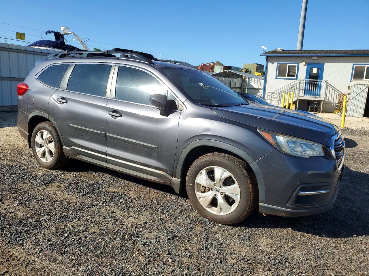 2019 Subaru Ascent VIN 4S4WMAAD5K3420954 photo 4