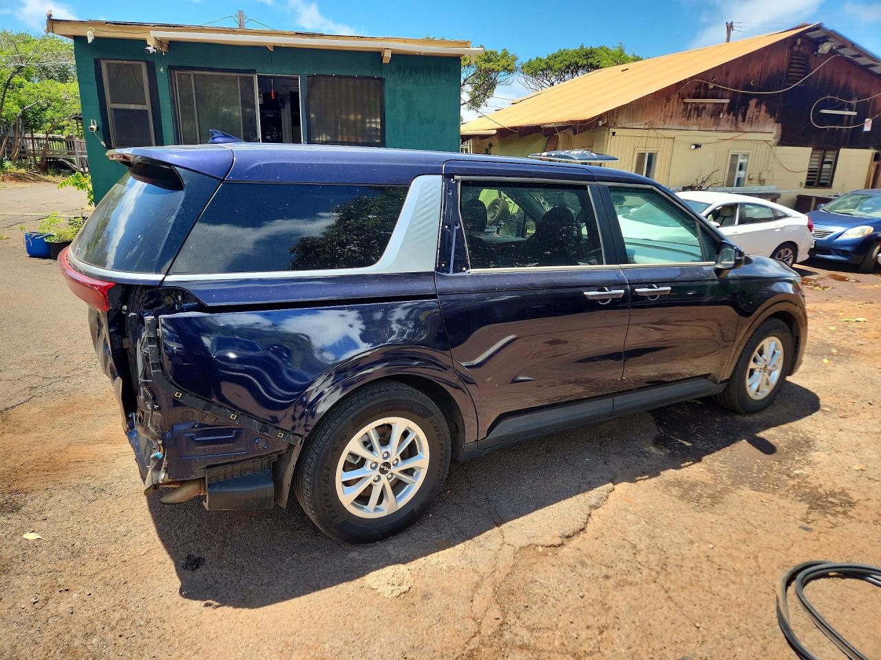 2022 KIA All other VIN KNDNB4H35N6127143 photo 3