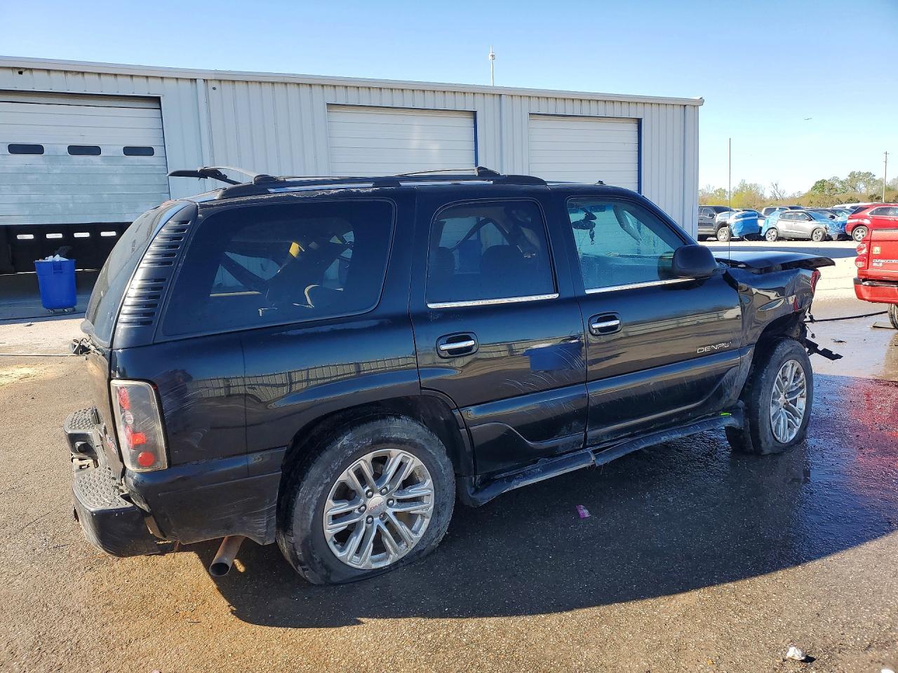 2003 GMC Yukon VIN 1GKEK63U93J289318 photo 3